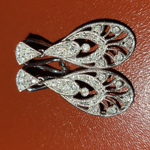 Dimonds Jewelry - White 14K Gold with Dimonds earrings